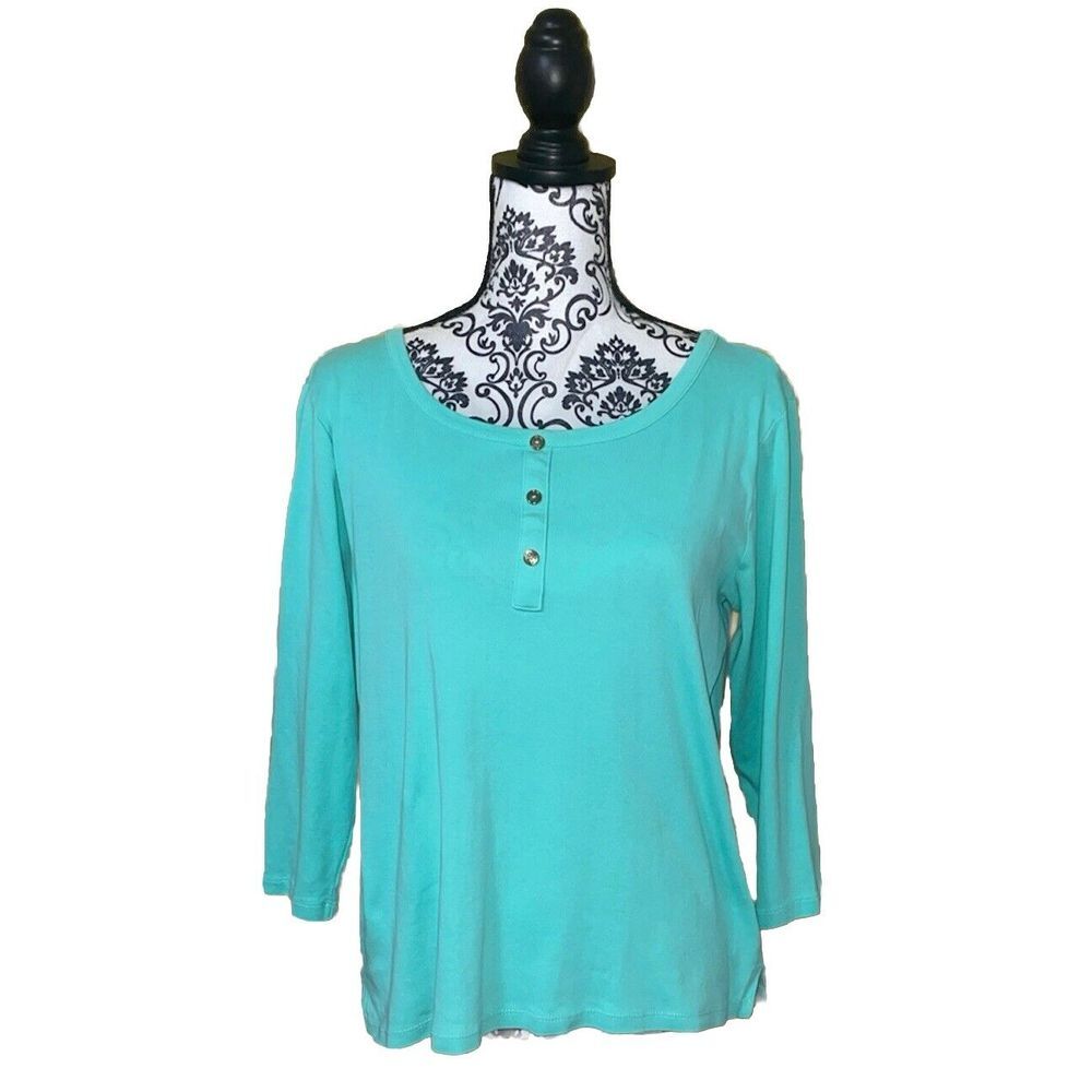 Anne Klein✨Sport Aqua 3/4 sleeve t-shirt,‎ size Large, 3 gold buttons, stretchy